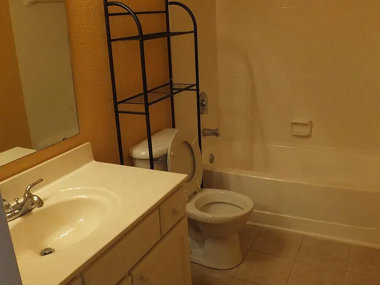 3716 Idlebrook Cir #204 — Photo 12