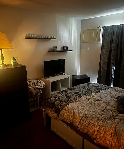 1261 Washington St #7 — Photo 8