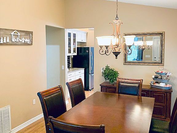 5th image of 419 Canary Island Cir