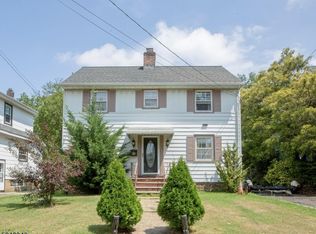 816 Miltonia St, Linden, NJ 07036