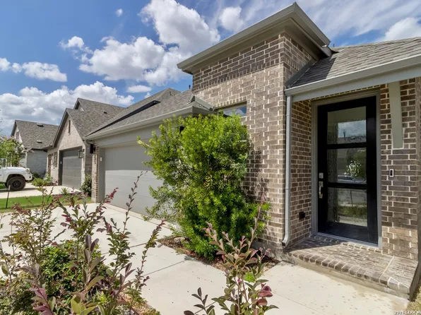 311 BALATON LK, New Braunfels, TX 78130