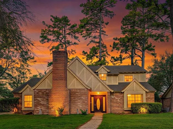 1622 Elk River Rd, Houston, TX 77090