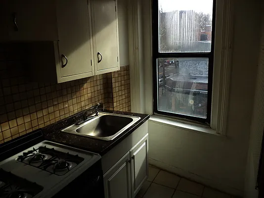 Rented by L.Nelson & Associates | media 16