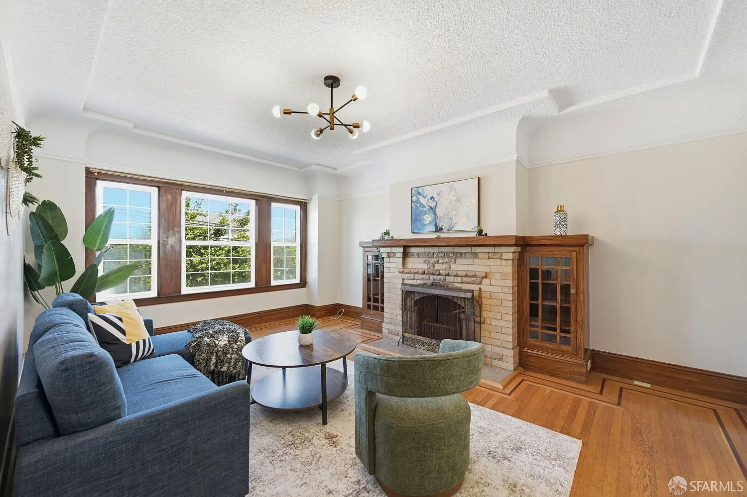1135 Naples St - Photo 4
