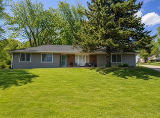 101 Lakeview Dr, Glasgow, MO 65254