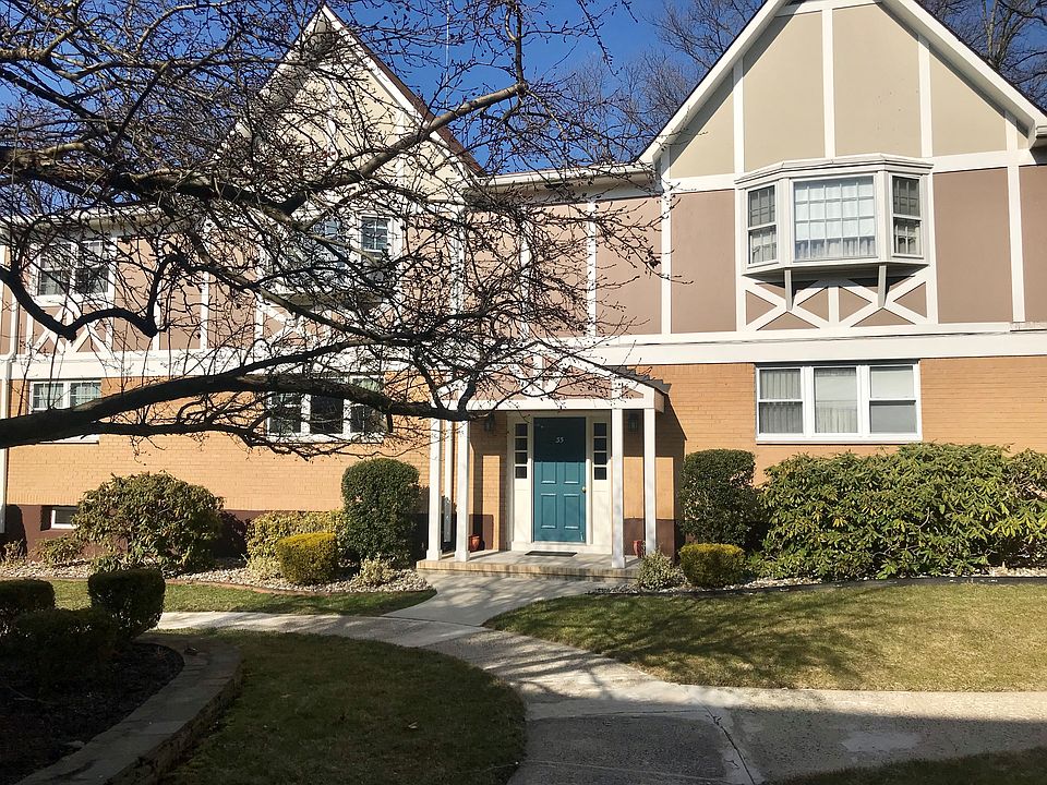 1st image of 35 Milford Ln APT 7X