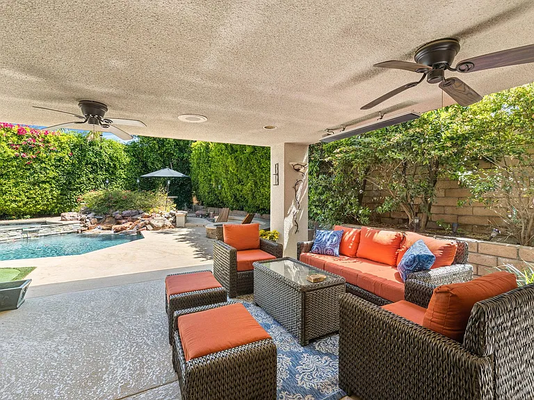 40560 Glenwood Ln — Photo 18