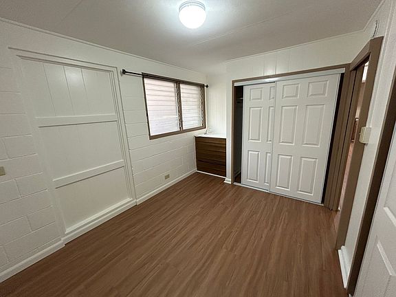 3rd image of 2721 Waialae Ave #C