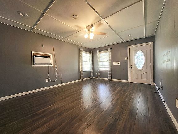 5th image of 1206 Eastman St