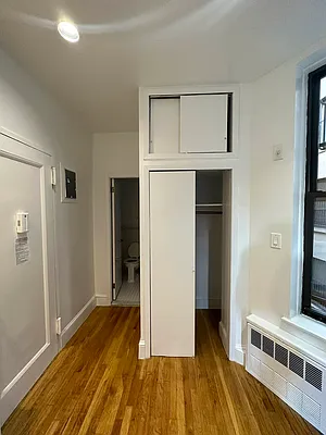 Rented by Waverly Realty Associates | media 9