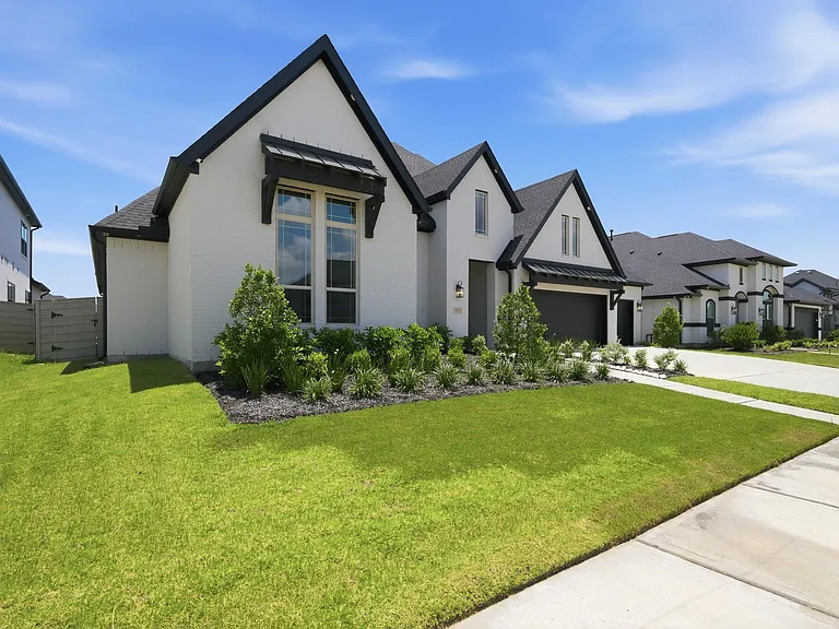 2030 Highland Moss Rd — Photo 2