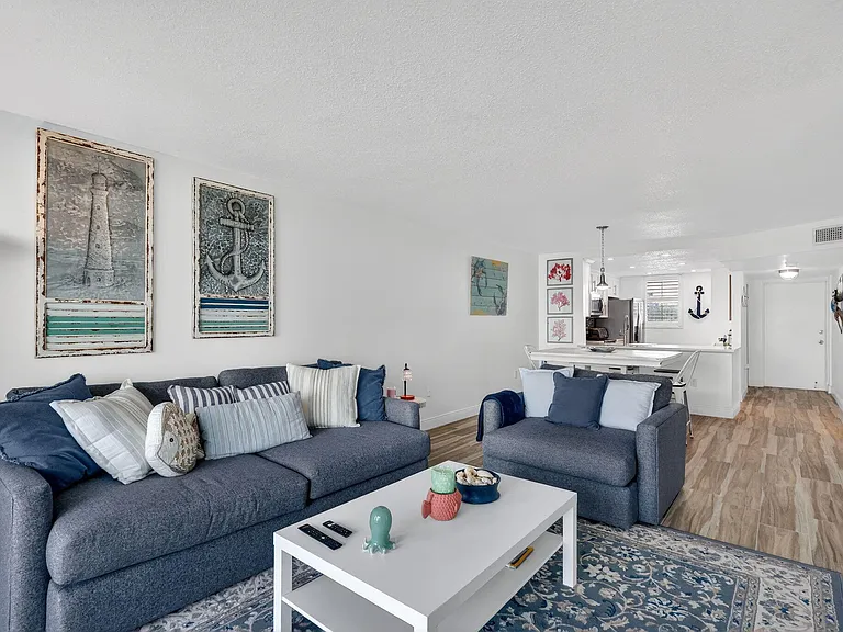 9940 S Ocean Dr #202 — Photo 7