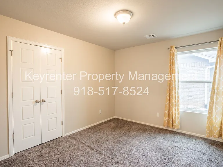 12303 N 130th East Ave — Photo 6