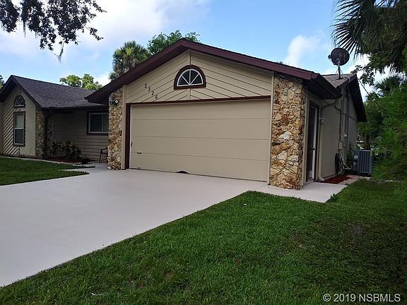 3rd image of 2326 Kumquat Dr