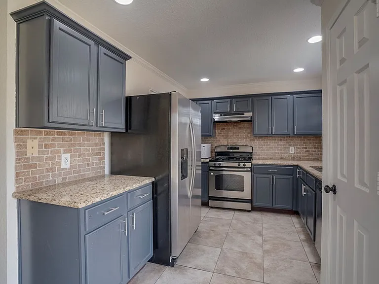 8405 Winter Haven Rd — Photo 8