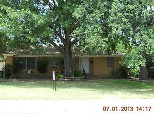 301 Dalton Dr, Desoto, TX 75115