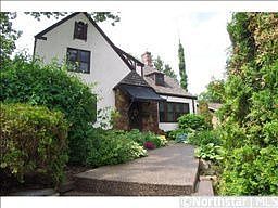 2nd image of 9 Highbanks Pl S