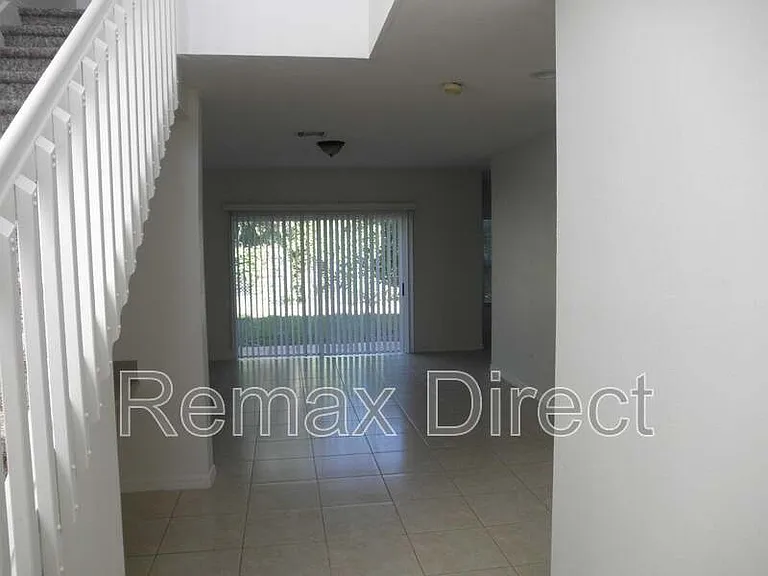 221 Talia Cir — Photo 3