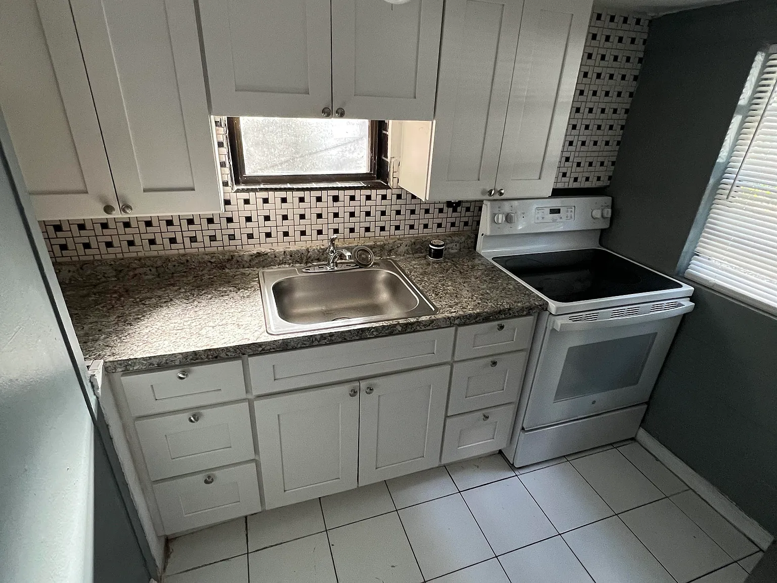 1 bed, 562 sqft, $1,150 — Photo 4