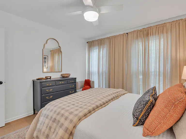 213 Landwood Ave — Photo 12
