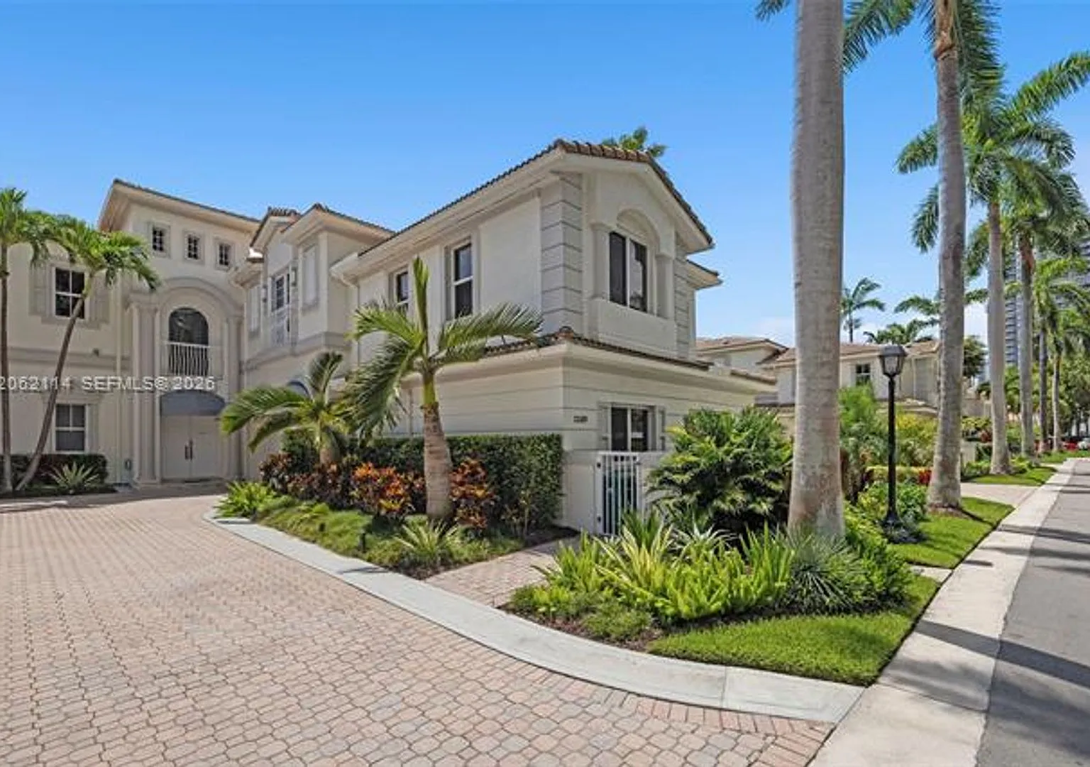 21103 NE 38th Ave # 21103, Aventura, FL 33180 — Photo 4