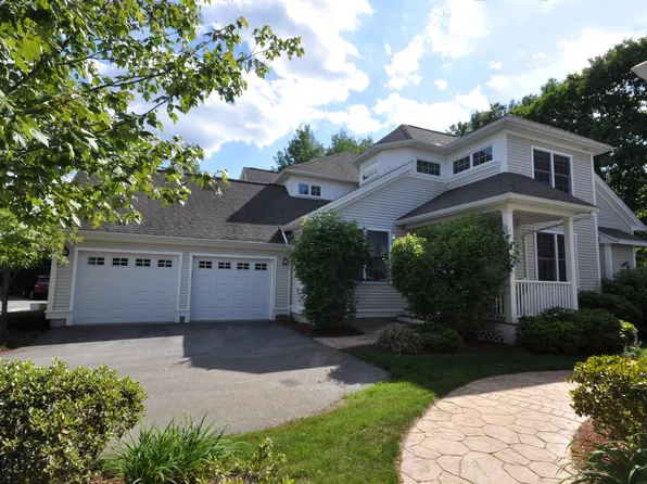 45 Hartland Way, Acton, MA 01720