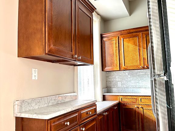 2nd image of 4243 Ridge Ave #2F