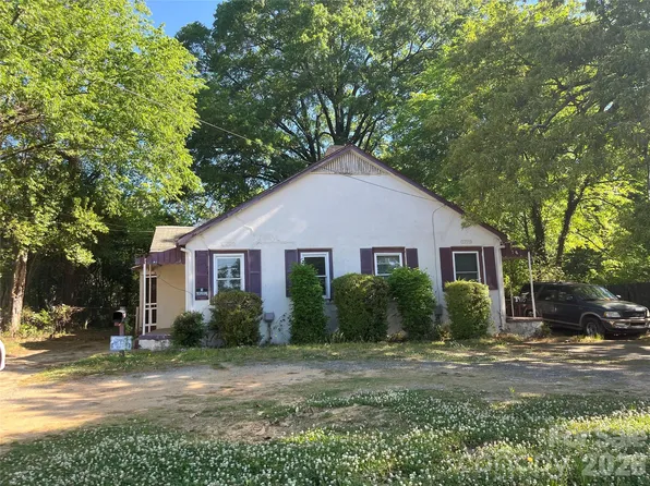 3910-3912 Tuckaseegee Rd, Charlotte, NC 28208