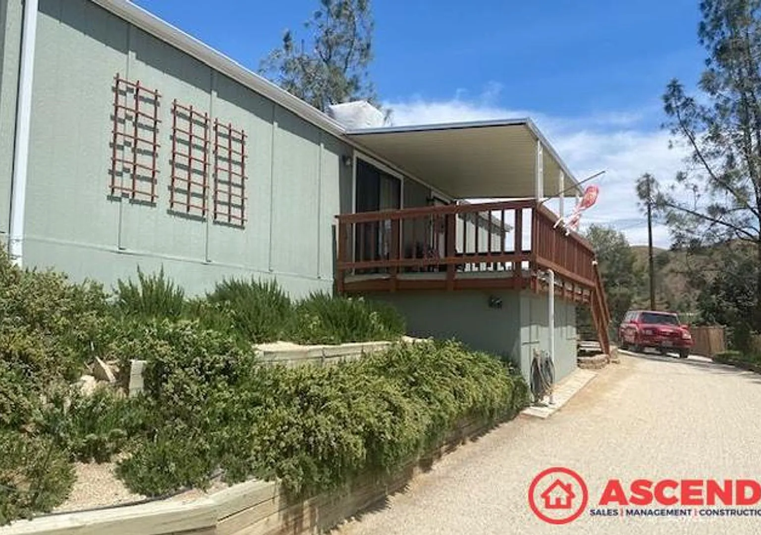 Charming 3-Bedroom, 2-Bath Home in Wofford Heights Deposit Moves You In! — Photo 2