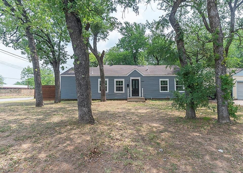 2020 Dr, Fort Worth, TX 76111 Zillow
