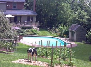 2100 Dakota Dr, Easton, PA 18045