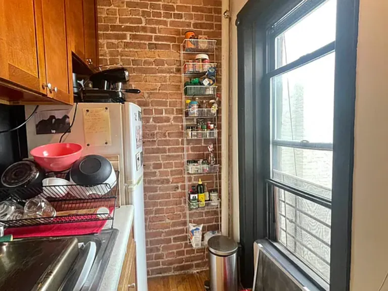 1046 Bergen St #4F — Photo 5