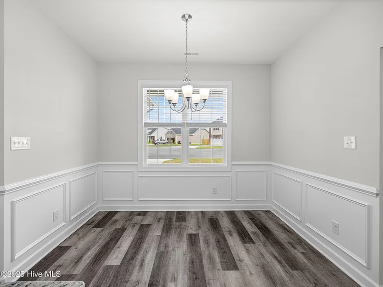 908 Freewoods Ct — Photo 15