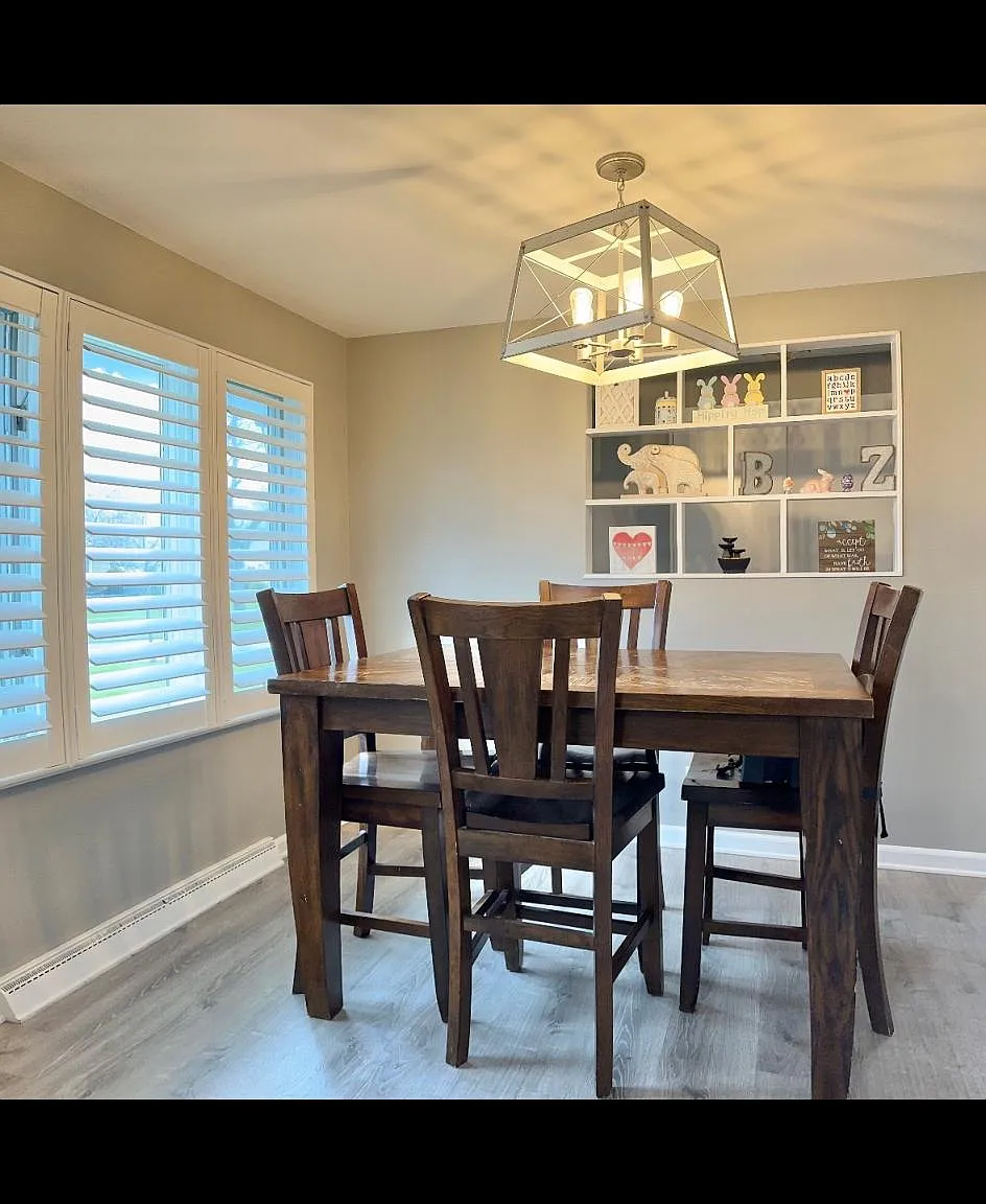 3 bed, 1112 sqft, $2,450 — Photo 4