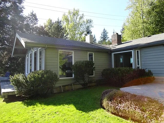 2830 Dakin St — Photo 4