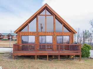 6 Kitty Hawk Ln, Six Mile, SC 29682