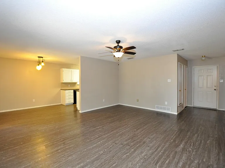 1323 81st St — Photo 3