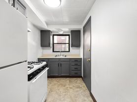 21-62 Melvin Court (Melvin Court Complex)