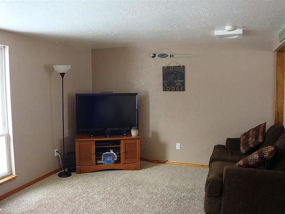 3rd image of 1214 Bailey Creek Cir
