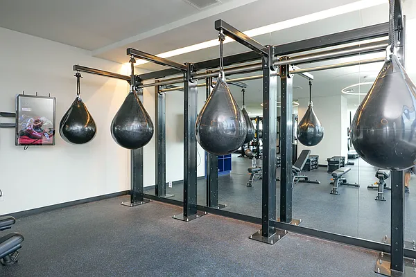 Rented by Arwell Realty | media 26