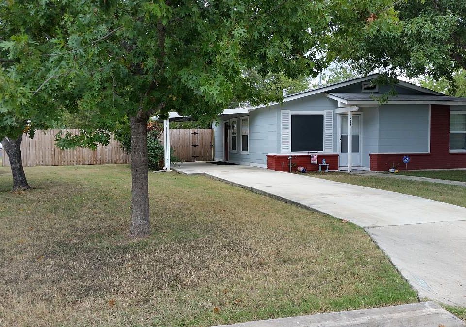 1st image of 622 Rexford Dr