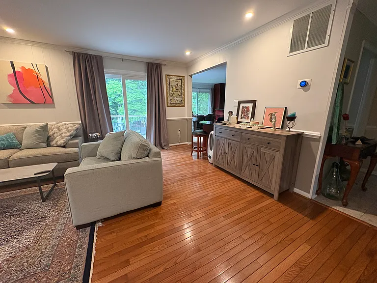 1331 Colvin Forest Dr — Photo 8