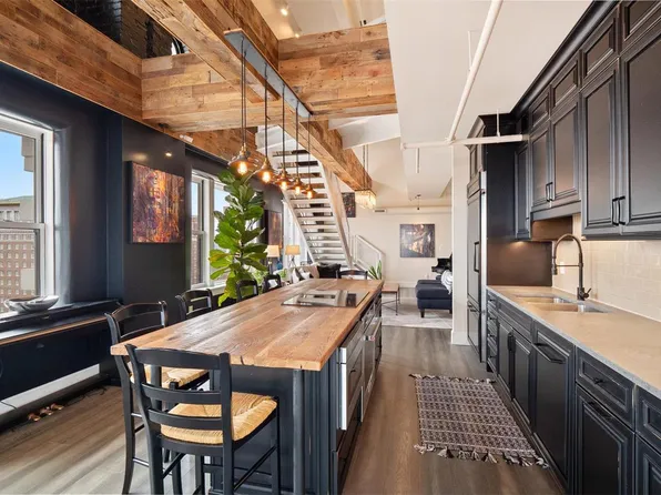 915 Olive St APT 1603, Saint Louis, MO 63101