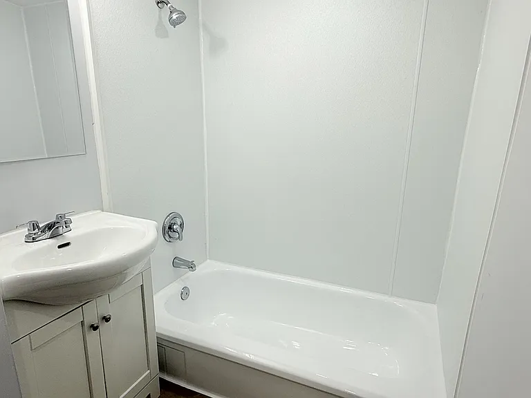 1011 Albert Rd #4 — Photo 10