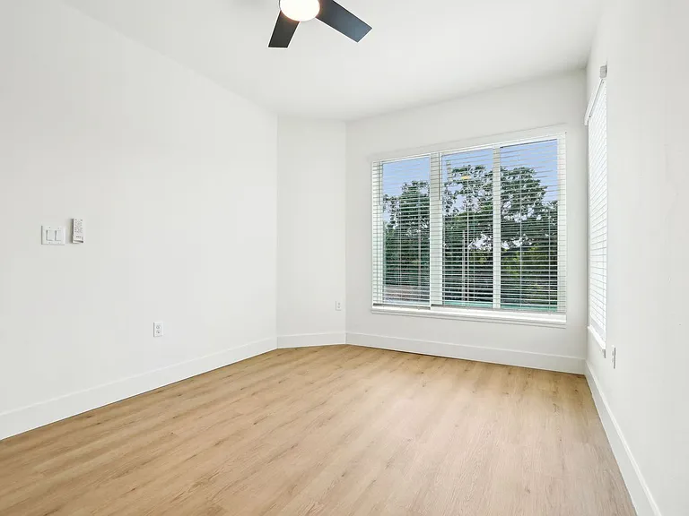 The Milk Stacks: Boutique Luxury Living in Downtown Orlando's Milk District — Photo 38