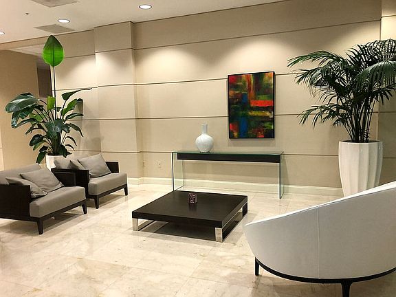 3rd image of 19380 Collins Ave APT 1225