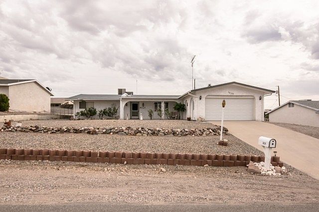 1st image of 3626 Bluegrass Dr