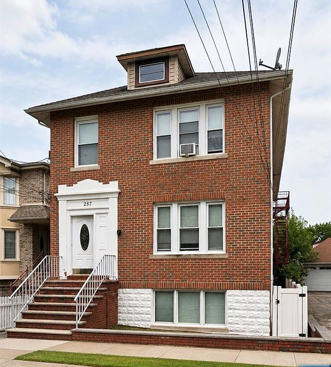 1st image of 257 Roff Ave