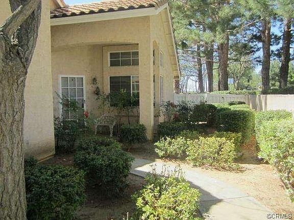 2nd image of 405 La Costa Dr