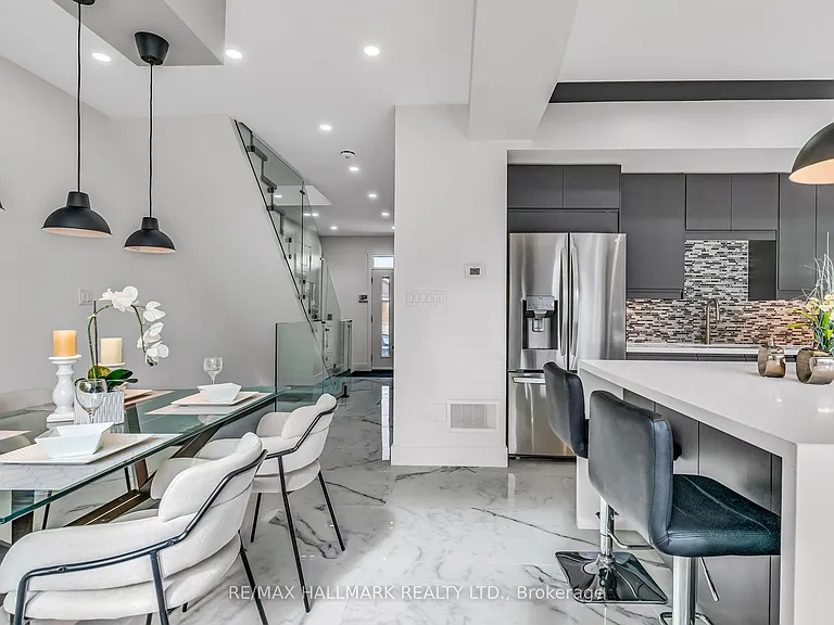 53 Buttonwood Ave — Photo 8